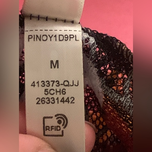 Pink from Victoria secret bras, never used, medium - Picture 5 of 6